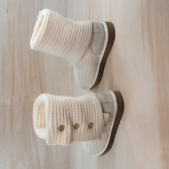 Ugg Classic Cardy Tall Women's Badge Boots - Picture 7 of 11